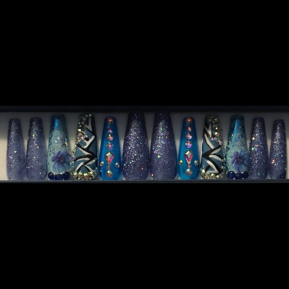 I Got Da BLUEZZ Press on Nails - Picture 4 of 6